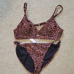 Leopard Print Bikini 👙